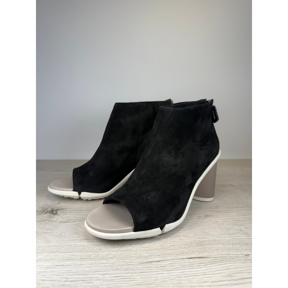 Clarks Womens 9 Ankle Bootie Imali Peony Black Suede Peep Toe Taupe Heel